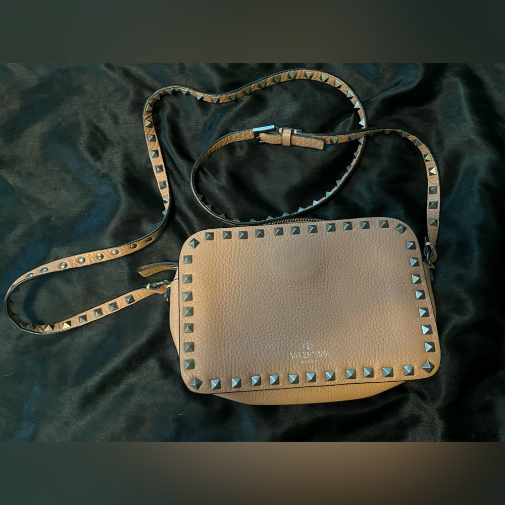 Valentino Nude Pink Studded Crossbody Bag with latch Y2K rockstud style